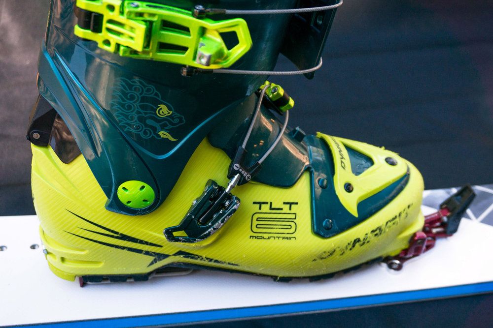 Le splitboard en bottes rigides