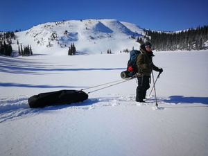 Photo-reportage: La traversée des Monts Groulx en ski hors-piste