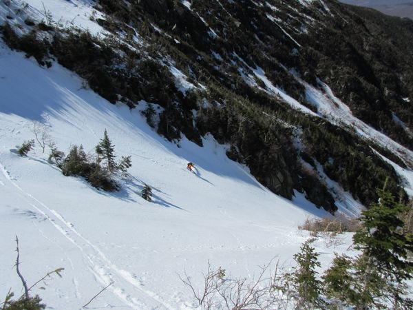 Les risques printaniers du ski hors-piste